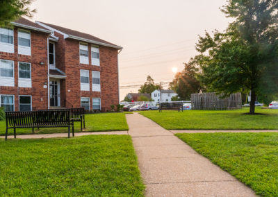 Exterior of Creekside Apartments in Bensalem, PA